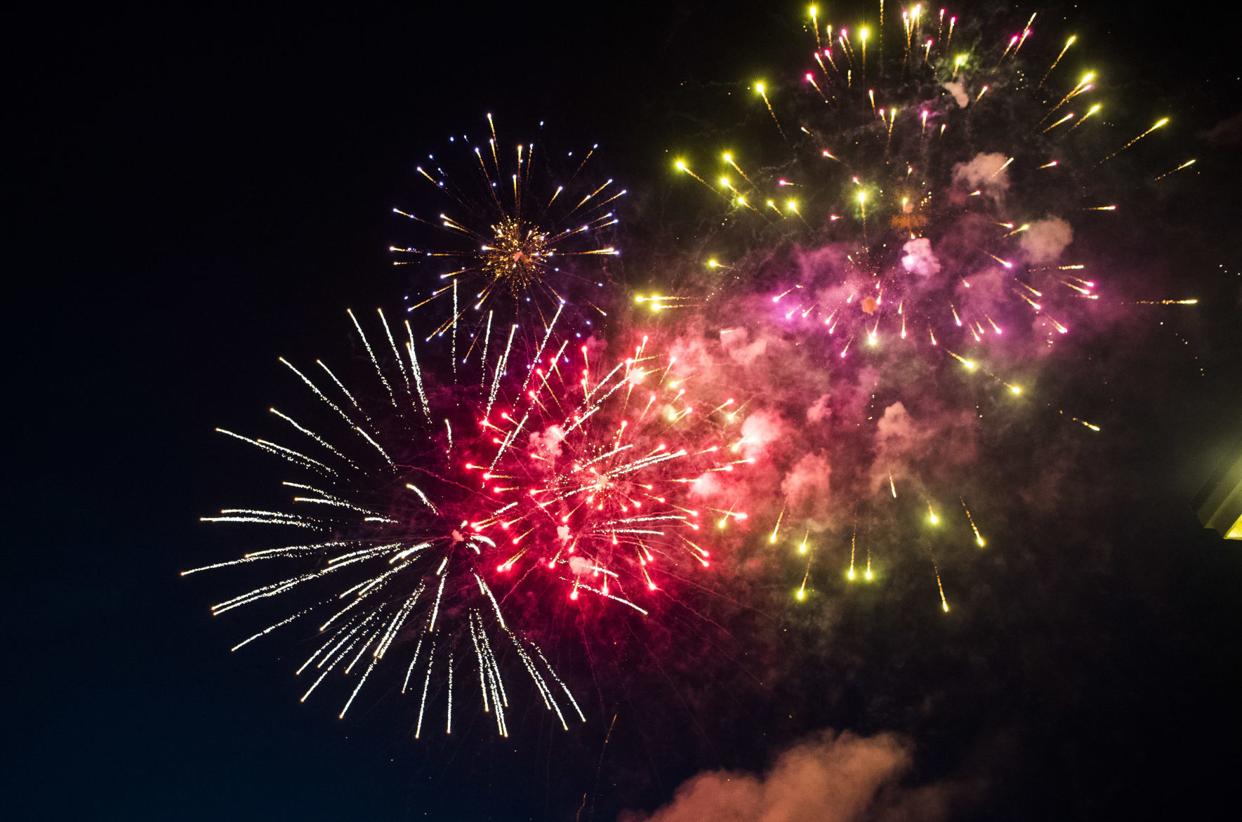 20200627_lna_news_fireworks_p3
